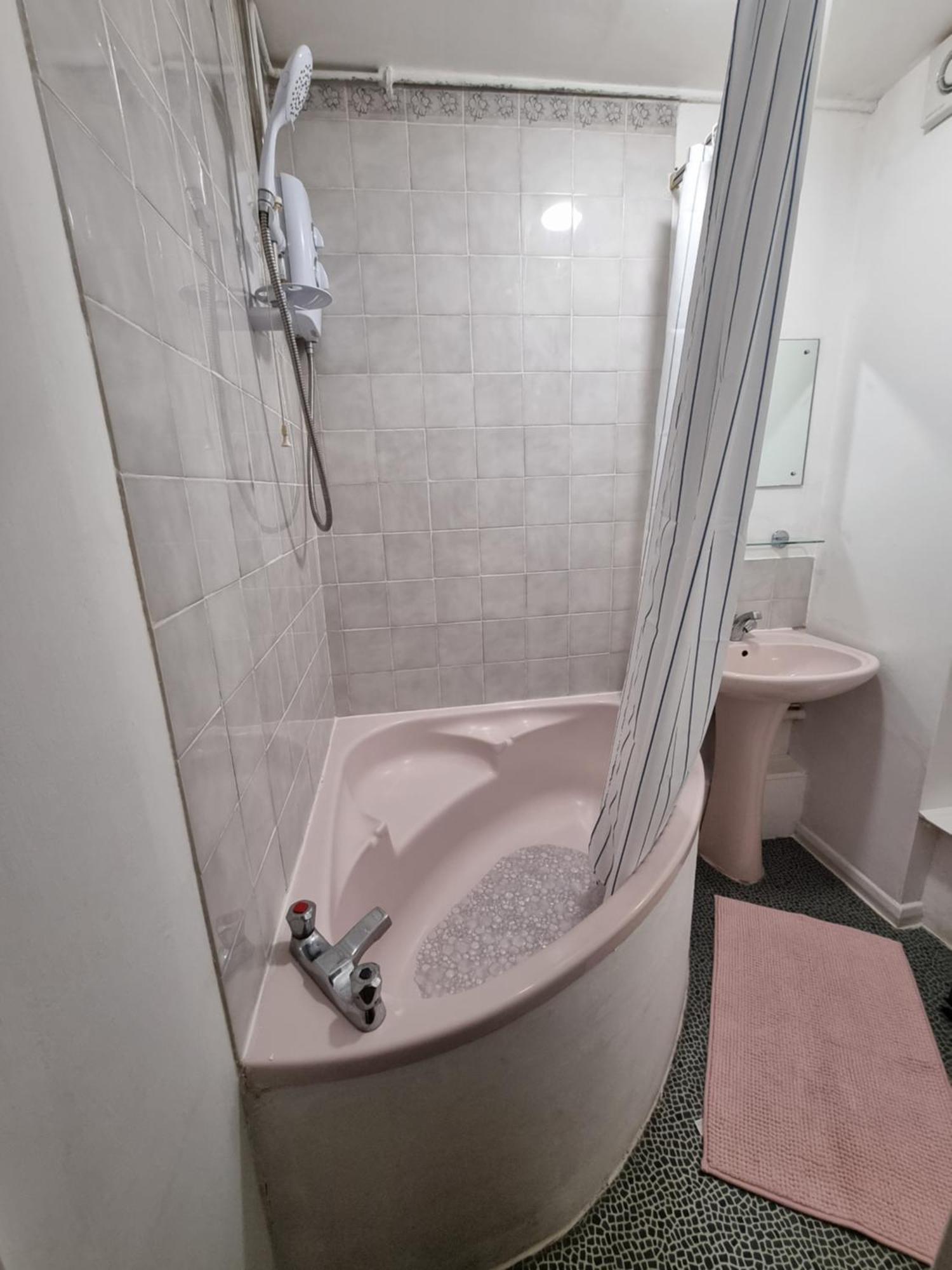 Stylish Flat In Harborne *